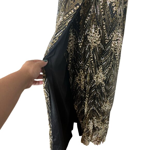 Hello Molly Gold & Black Halter Maxi Dress size 6 Sequined Formal Gown - Picture 4 of 9